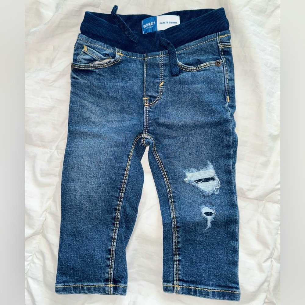 Old Navy 12-18m karate skinny jeans